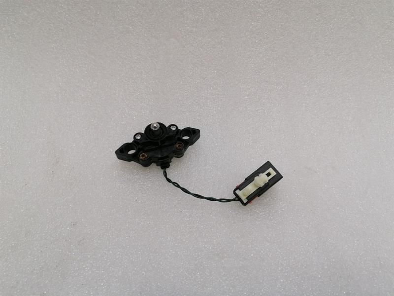 ASTON MARTIN VANTAGE V8 Switch 6G33-32A50-AA BOOT Switch TAILGATE