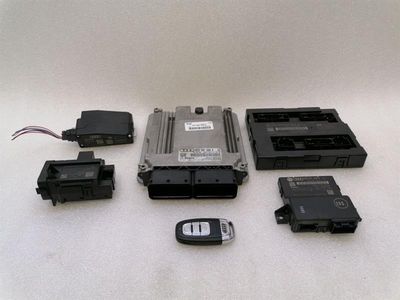 Audi RS5 8T двигател ECU КОМПЛЕКТ 8T2907560E КОМПЛЕКТ блок за управление на двигателя