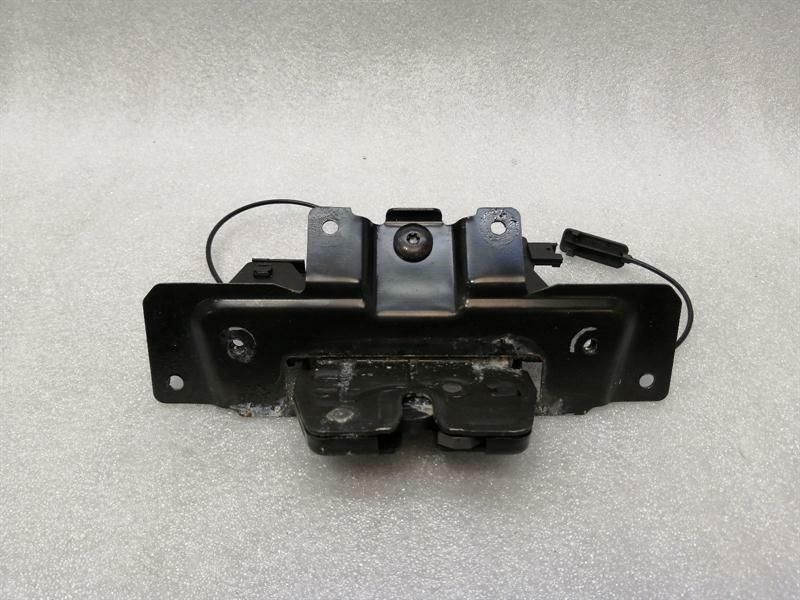 LAND ROVER RANGE ROVER L322 Boat Lock 7065113 Tailgate Lock