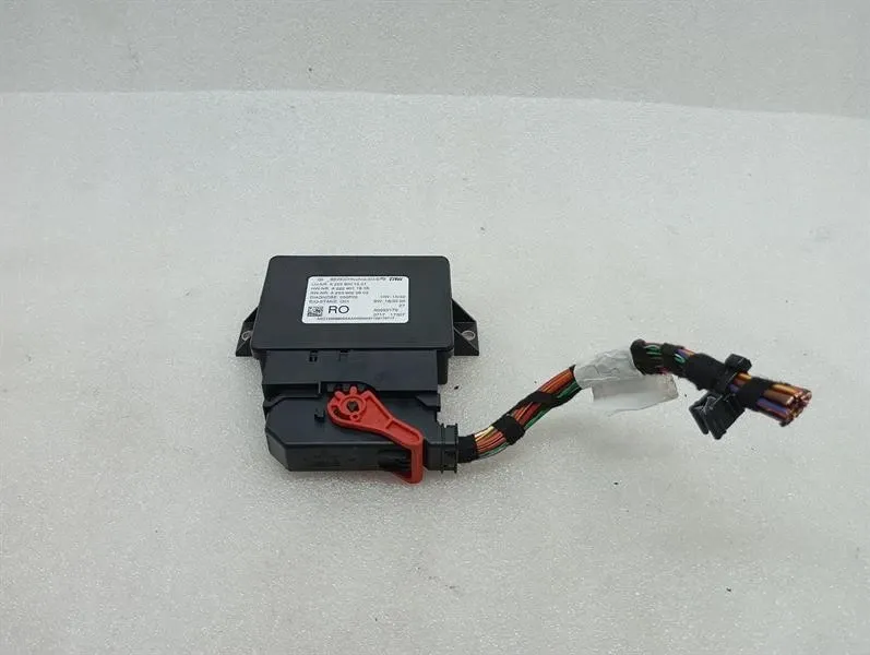 Mercedes C Class W205 Electronic Module A2539001501 Park Brake Control Unit
