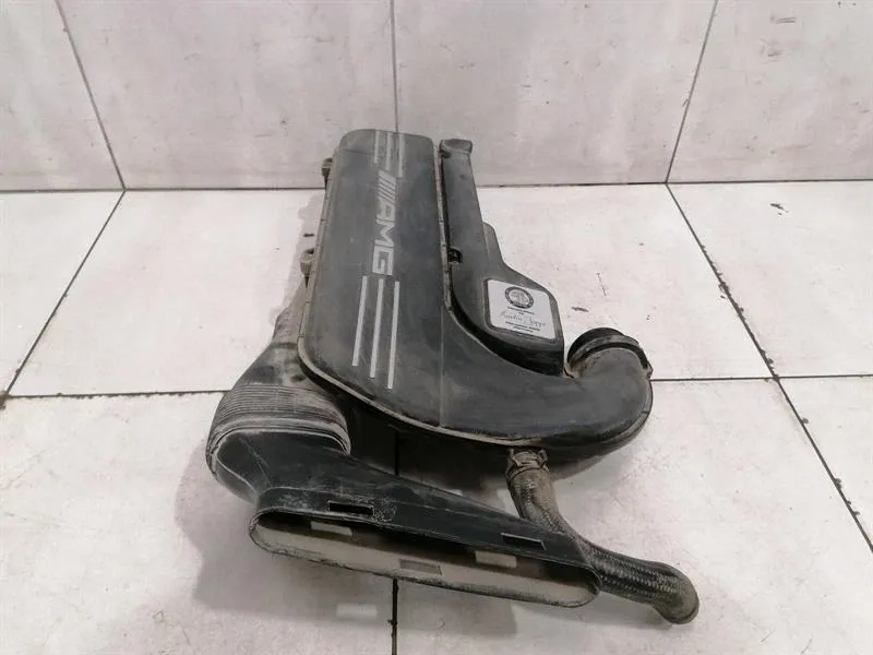 MERCEDES C Class W205 Air Filter Box A1770901401 FAULTY Air Filter Box
