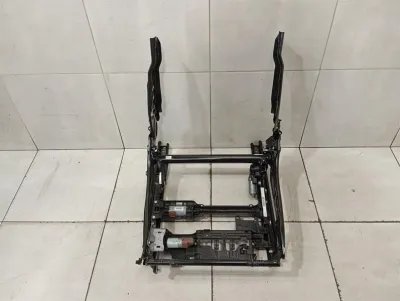 Mercedes C Class W205 предна дясна седалка AMG Frame Seat Interior A0009109002