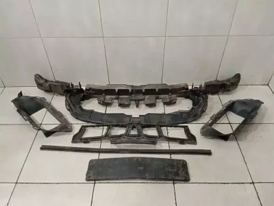 Mercedes W205 Предна броня ЧАСТИ A2058856401 Броня C63 AMG MOP FACELIFT