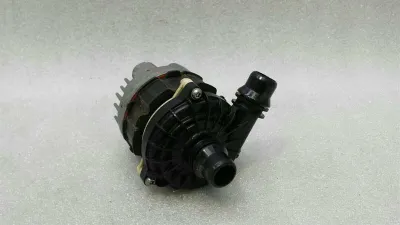 Mercedes GT C190 GT R Additional Cooling Pump A0005002500 Coolant Pump Pump
