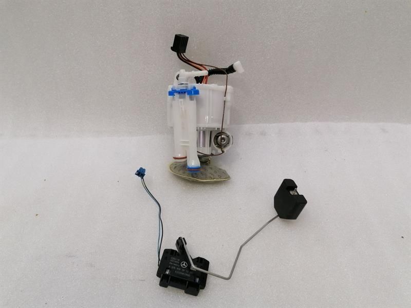 Mercedes C Class W205 Fuel Pump Electric A2054708501 Fuel Pump FAULTY