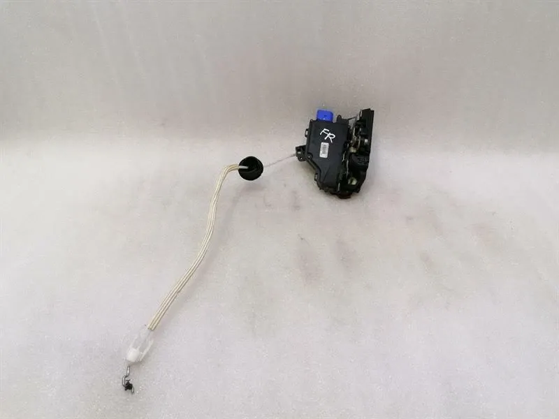 Porsche Cayman 987 RHD right door lock 3D2837015 right hand drive