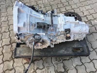 2016 PORSCHE CAYMAN 981 98130002024 GT4 Ръчна LSD LOCK G8120 Ръчна скоростна кутия
