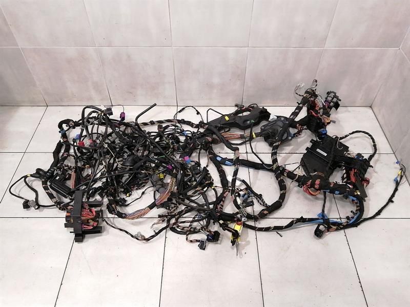 Porsche Cayman 981 GT4 Wiring Loom 981612201 ДЯСНА ДРЪЖКА ДЯСНА