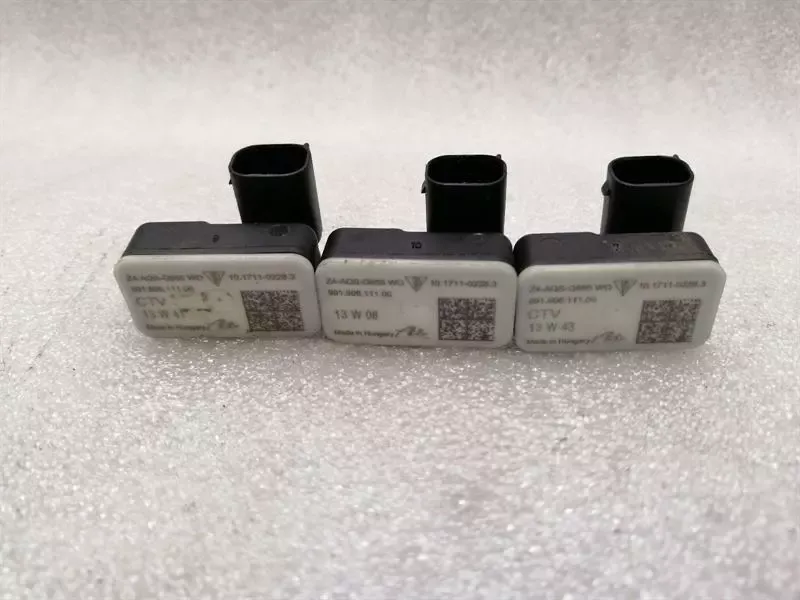 Porsche 911 991 crash sensor set 99160611100 impact sensor SRS set
