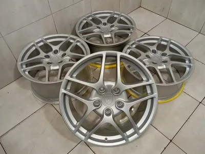 Комплект алуминиеви джанти Porsche 911 997 99736215701 Алуминиеви джанти 9.5JX19 ET46 8JX19 ET57 MK2