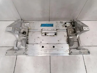 McLaren 600LT Spider Beam Subframe Предна 13AA829CP Греда на предната ос