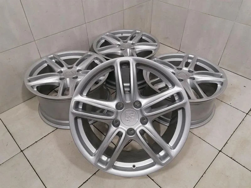 Алуминиеви джанти Porsche Panamera 970 97036215804 Алуминиеви джанти 9JX19 ET60 КОМПЛЕКТ КОМПЛЕКТ