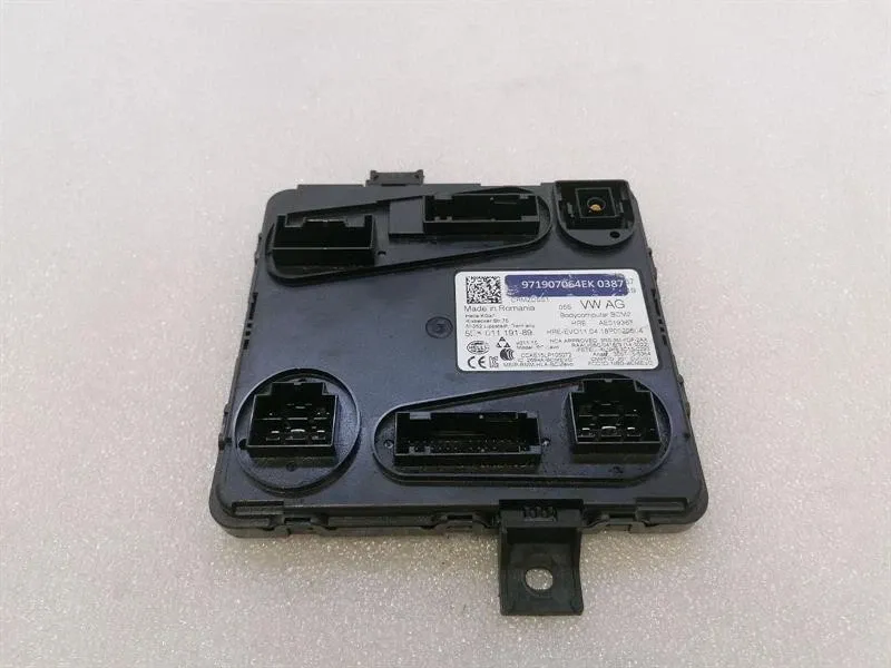 Bentley Continental GT 18-24 3S 3SD Rear BCM Module 971907064EK ECU BCM2