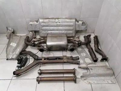 ASTON MARTIN VANTAGE V12 Изпускателен шумозаглушител ED23-5230-BA Изпускателен шумозаглушител