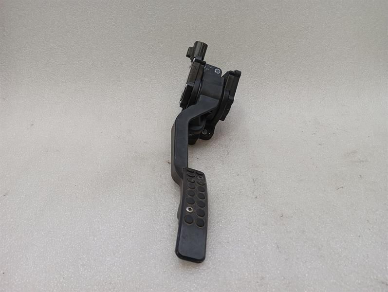 Aston Martin Vantage V12 Throttle Pedal (Electrical) ED23-9F836-DA Throttle Pedal