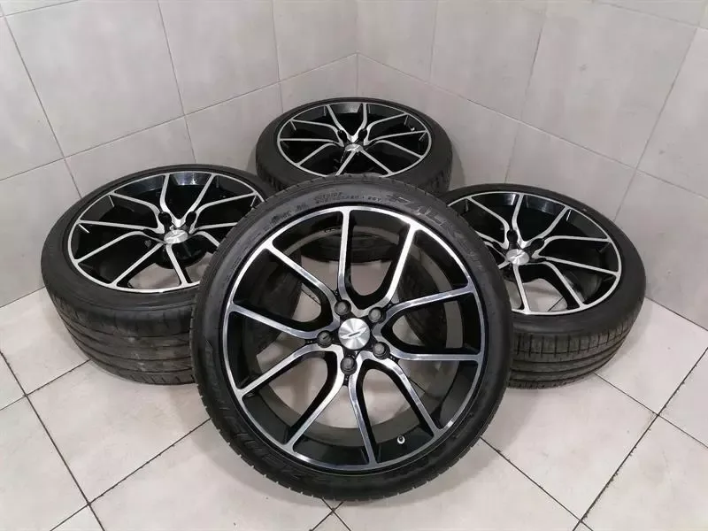 R20 20 ASTON MARTIN FAST S Alloy Wheel DD43-1007-FA Alloy Rim
