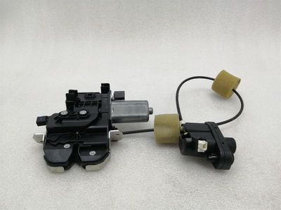 Mercedes S-Class W221 Boot Lock A2217500085 Tailgate Lock