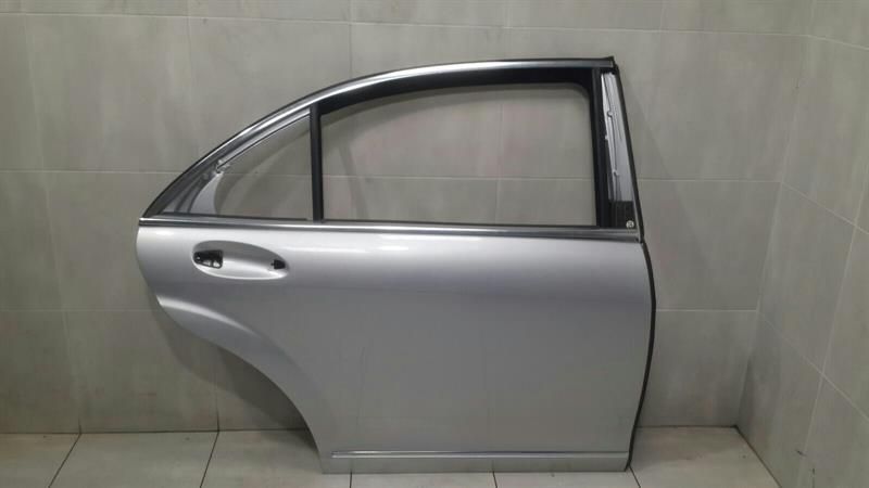 Mercedes S-Class W221 right rear door A2217300605 door rear right