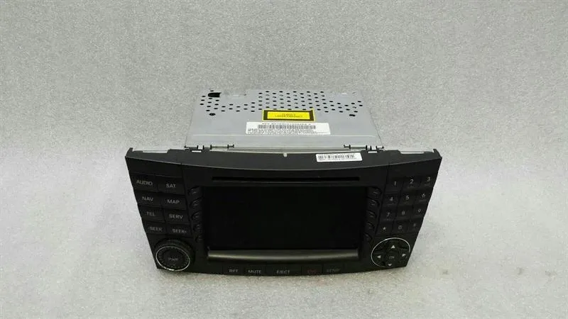 Mercedes W219 CLS W211 Навигационен монитор A2118704889 Sat Nav Display COMMAND