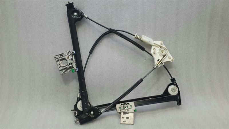 Mercedes SL R230 FRH door winder A2307200446 power window front right VR.