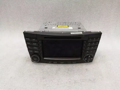 MERCEDES CLS W219 CD player A2118700289 audio system controller command sat nav