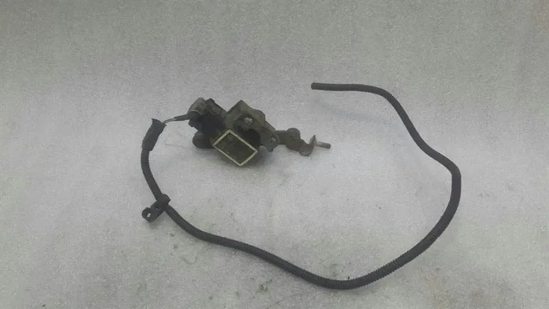 Mercedes CLS W219 Headlight Level Control A0105427717 Level Control AMG