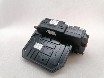 Mercedes S-class W221 SAM Fuse Box A2219005901 Fuse Box SAM