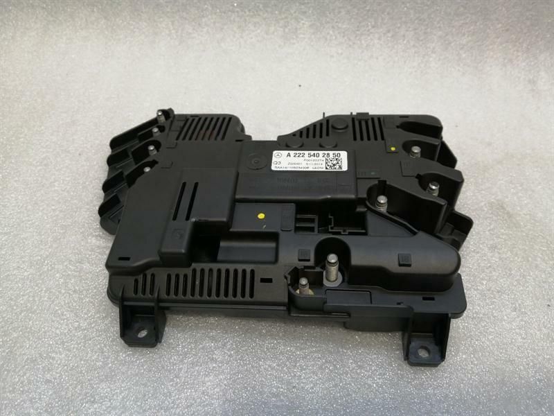 Mercedes CL W217 Fuse Box A2225402850 Fuse Box Relay