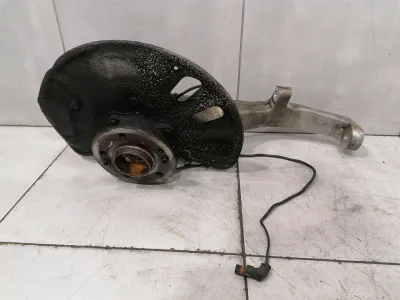 Mercedes GLE W292 C292 Left Front Hub A1663300920 Wheel Bearing Housing Front Left