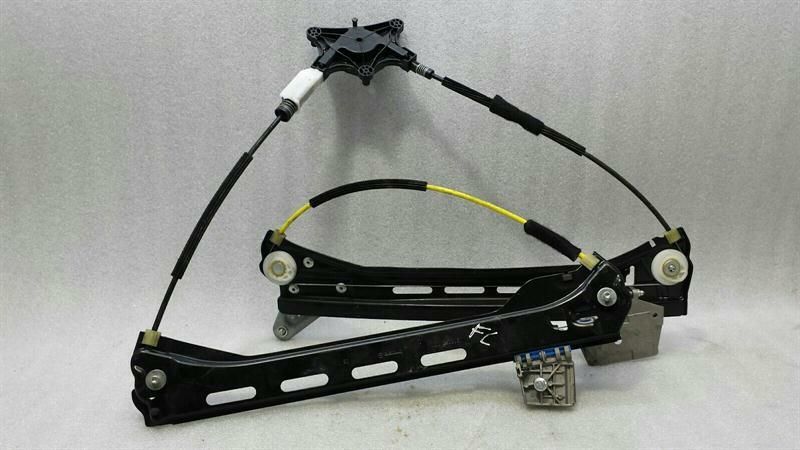 Mercedes CLS W218 Left Front Door Winder A2187200379 Window Regulator Front Left