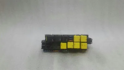 Mercedes SL R230 Fuse Box A2305450832 Fuse Box SL55 AMG