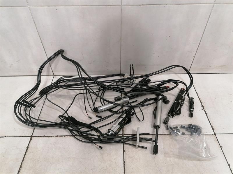 Audi R8 Type 42 V10 5.2 Spyder Hydraulic Cylinder Soft Top Set Top Cylinder