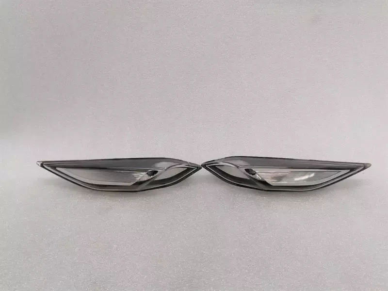 Porsche Cayenne 958 92A Indicator Set 7P5949101A Side Indicator Set