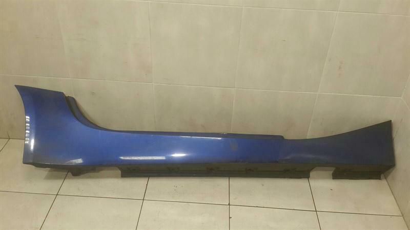 BMW Z4 E85 right side skirt 7068854 side sills right.