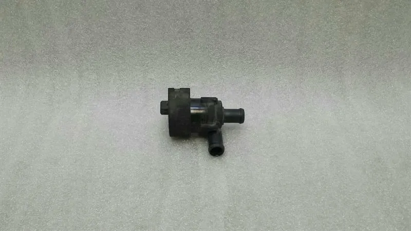 BMW 6 Series E63 E64 M6 Additional Cooling Pump 6930550 Coolant Pump Pump