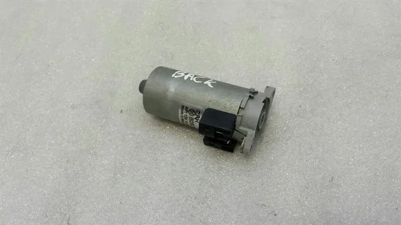 BMW 6 Series E63 left seat engine 00536-01 seat engine left