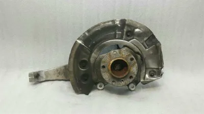 BMW 5 Series F07 GT Right Front Hub 6775768 wheel bearing housing front right
