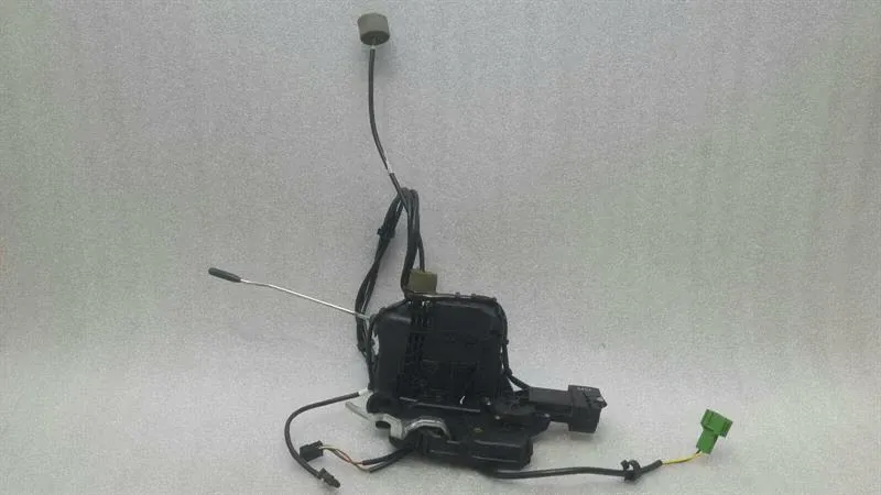Mercedes CLS W219 FRH door lock A2197200835 door lock front right keyless go