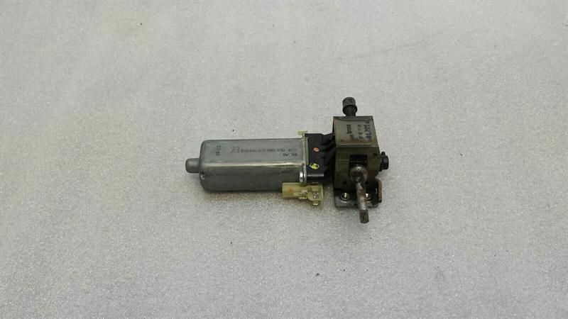 Porsche Cayenne 957 FLH Front Up Down Adjustment 905415-102 Seat Engine Front LI