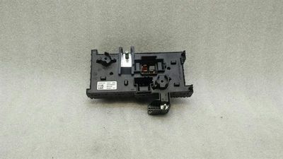 Кутия за предпазители Mercedes C Class W205 A2059068501 Кутия за предпазители.