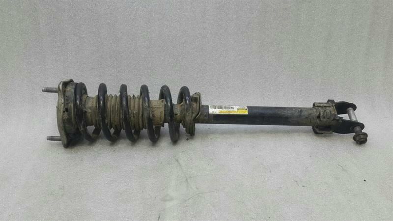 Mercedes W205 Left Shock Absorber Front A2053202330 Shock Absorber Front Left