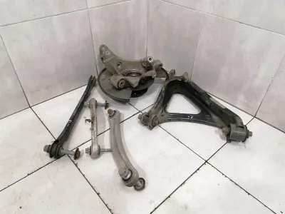 Porsche Cayenne 958 92A left rear hub 95833161110 wheel bearing housing rear left