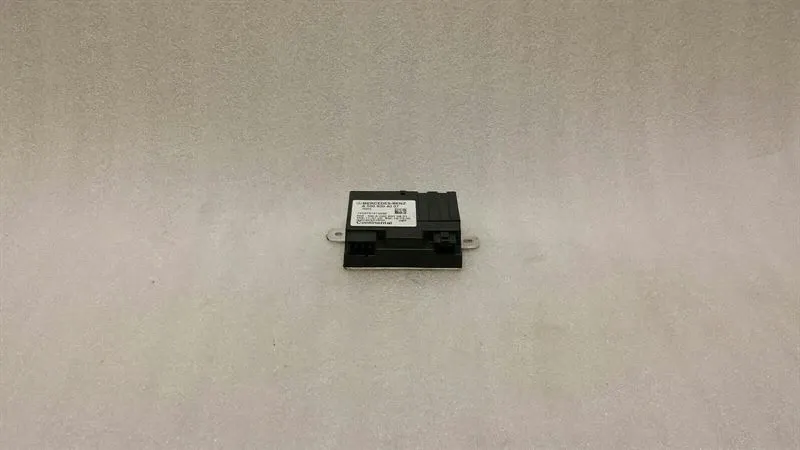Mercedes C Class W205 Fuel Pump Module A0009004007 Fuel Pump Control Unit