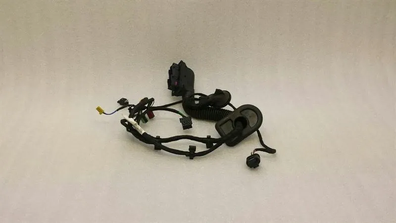 Mercedes C Class W205 FLH Door Loom A2055408406 Door Wiring Harness Front Left