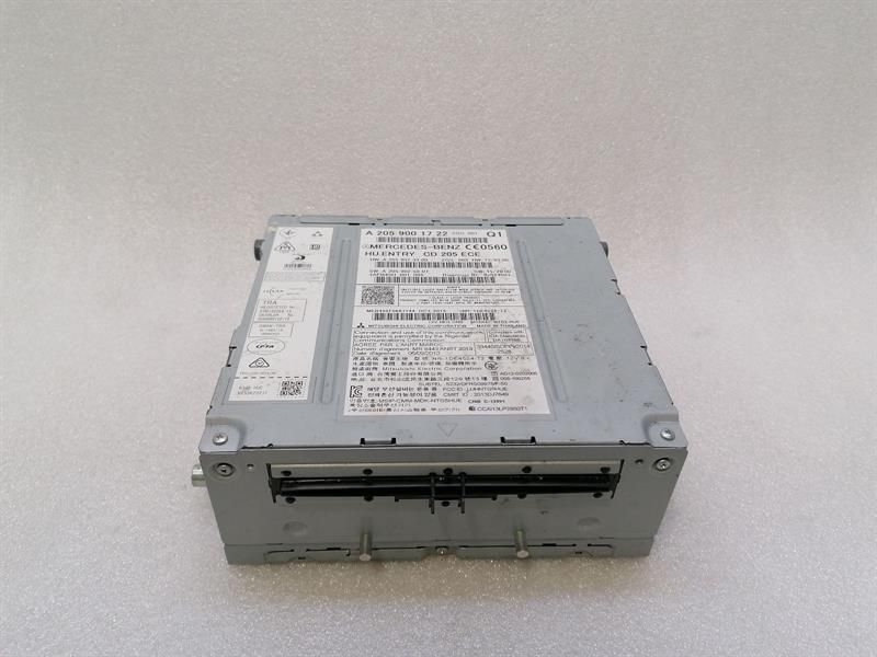 Mercedes C W205 CD Player A2059001722 Audio System Controller Radio Head Unit