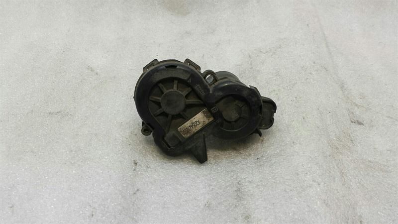 MERCEDES C CLASS W205 PARK BRAKE ENGINE A0009061303 ACTUATOR PARKING BRAKE RIGHT