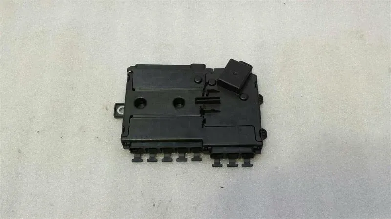 Mercedes C Class W205 Fuse Box A2055402850 Fuse Box OM651 Diesel