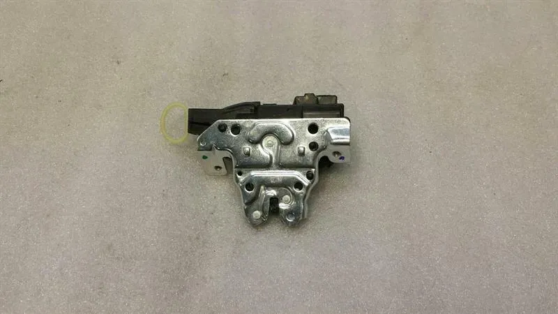 Mercedes C Class W205 CLA W117 Boot Lock A1177500085 Tailgate Lock