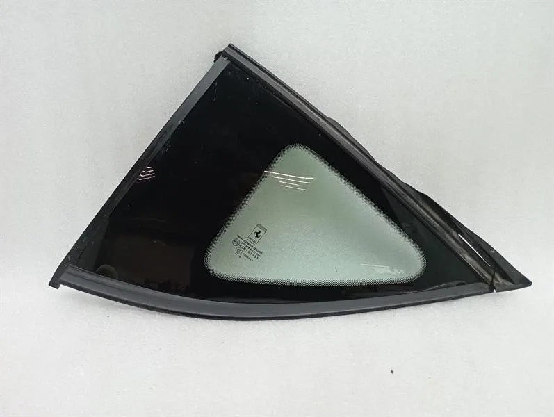 Ferrari 812 Superfast F152M Left Rear 1/4 Glass 88689500 Door Glass 1/4 Rear LH