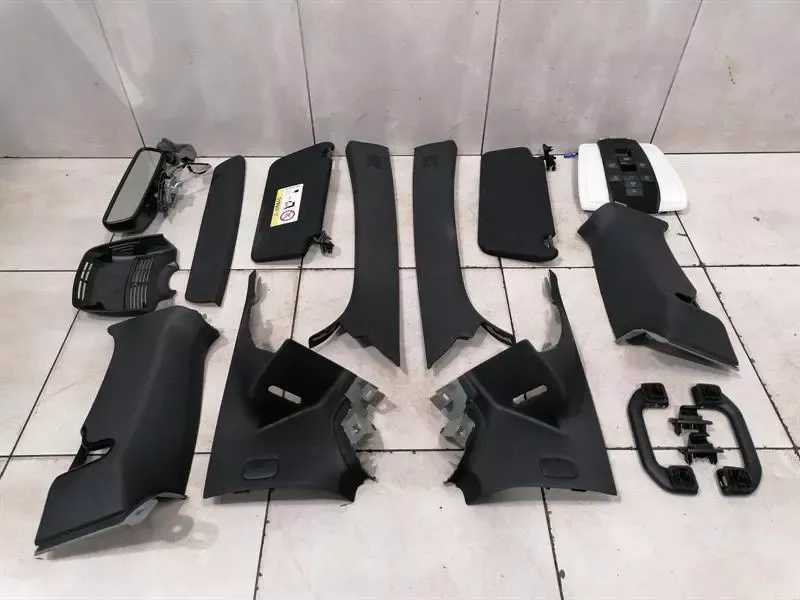 MERCEDES C CLASS W204 COUPE Части за облицовка на покрива A2046904526 ЧАСТИ за тавана